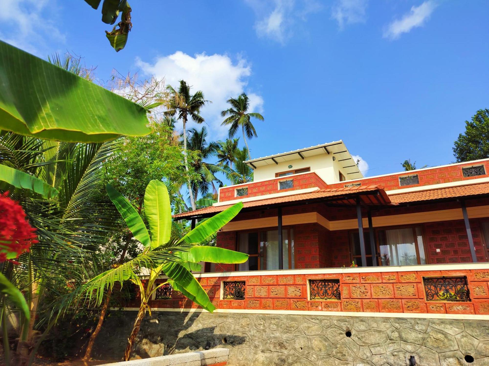 The Ixora - A Boutique Homestay Varkala Ngoại thất bức ảnh