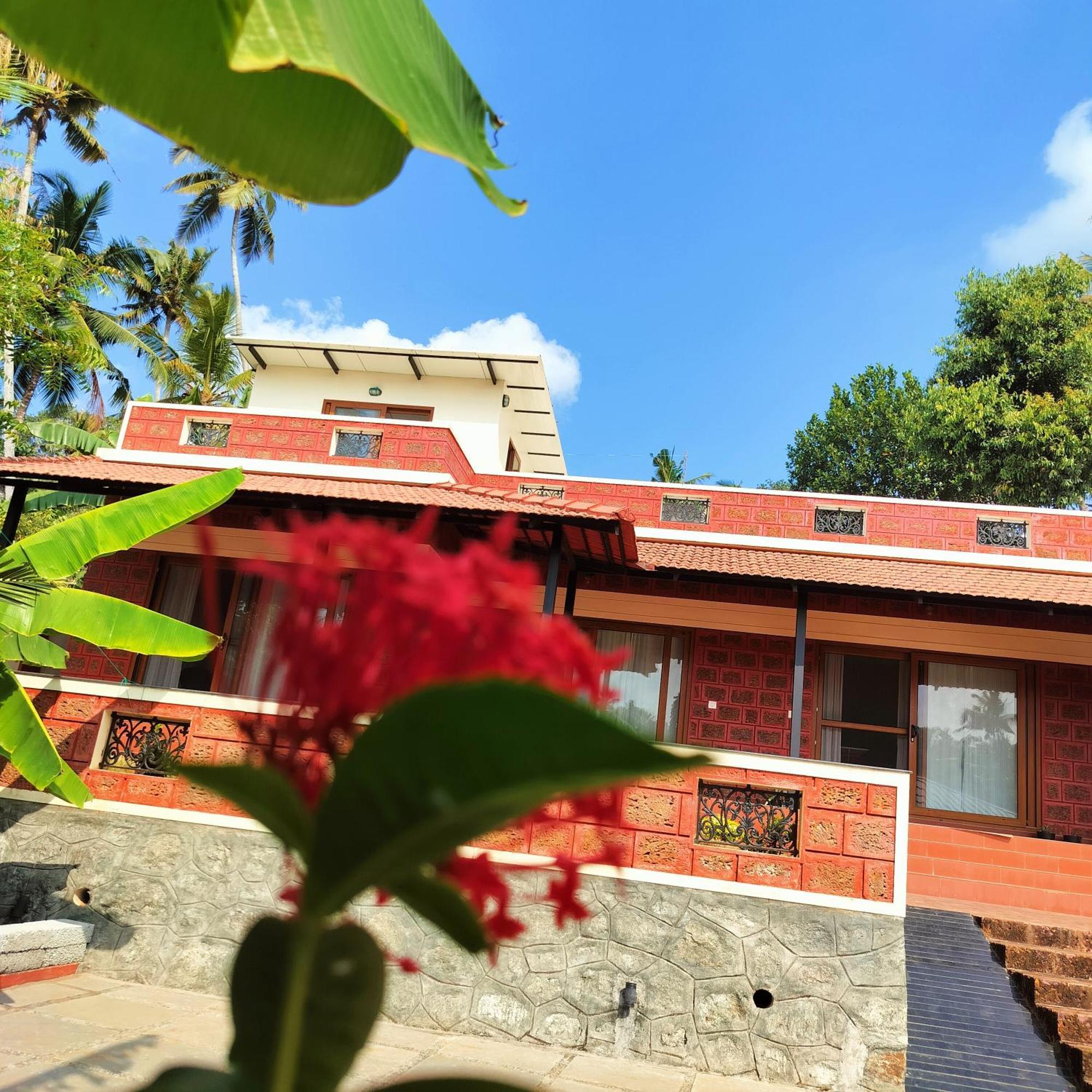 The Ixora - A Boutique Homestay Varkala Ngoại thất bức ảnh
